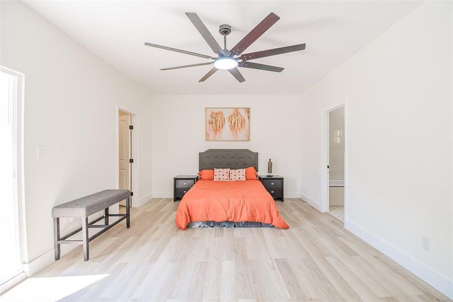 Furnished interior view inside a new home in , Dallas (Image 5).