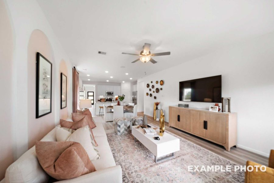 Furnished interior view inside a new home in Caney Creek Place, Conroe (Image 11). Furnished interior view inside a new home in Caney Creek Place, Conroe (Image 11).