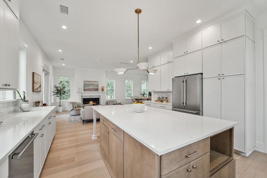 Furnished interior view inside a new home in , Charleston (Image 36).