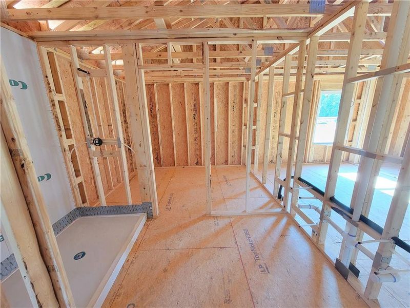 Spacious, unfurnished interior of a new home in The Estates at Casteel, Bethlehem (Image 6).