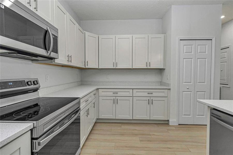 Furnished interior view inside a new home in , Ocala (Image 6).