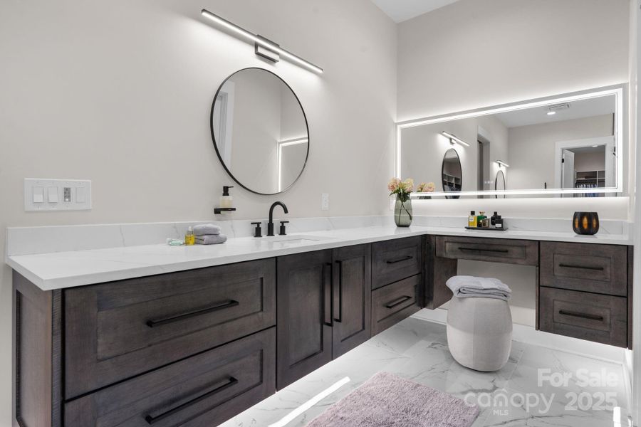 Furnished interior view inside a new home in , Terrell (Image 12).