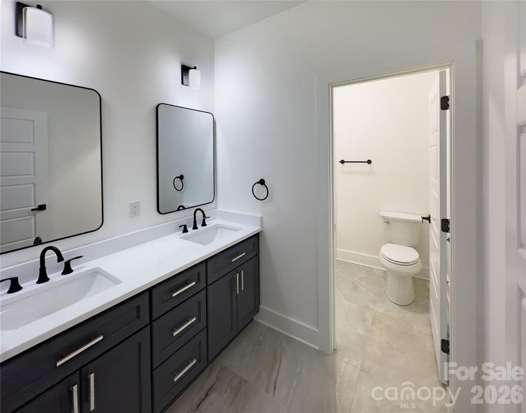 Full Bathroom Full Bathroom