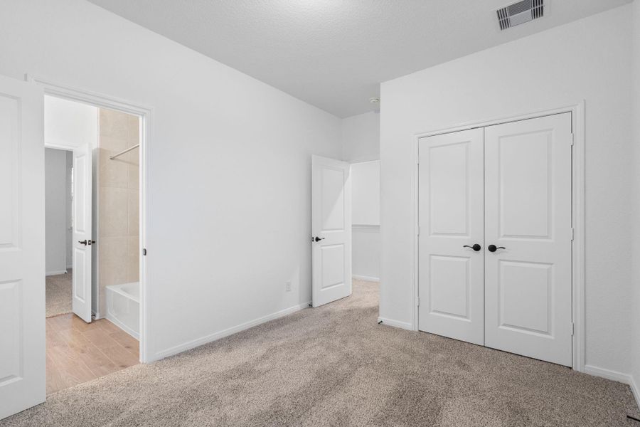 Spacious, unfurnished interior of a new home in Woodforest, Montgomery (Image 14). Spacious, unfurnished interior of a new home in Woodforest, Montgomery (Image 14).