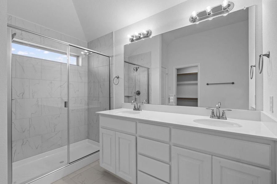 Representative furnished interior of a home built from the Hanover by Cheldan Homes in Craftsmen's Corner, Cleburne (Image 40).