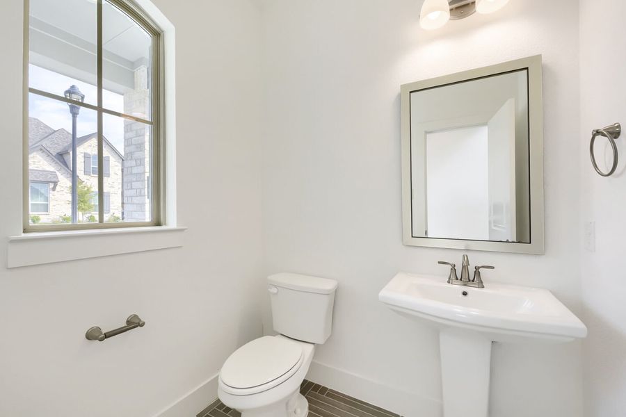 1737 Cornwall - Powder Bathroom
