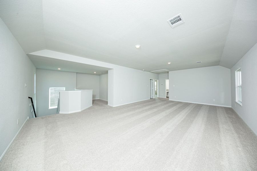 Spacious, unfurnished interior of a new home in Cliffstone Hills, Conroe (Image 45). Spacious, unfurnished interior of a new home in Cliffstone Hills, Conroe (Image 45).
