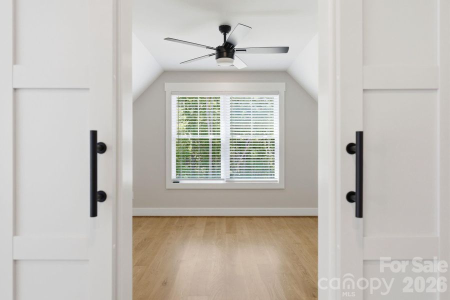 Spacious, unfurnished interior of a new home in , Lewisville (Image 33).