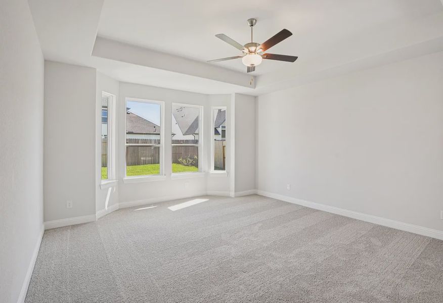 Plan 5019 Primary Bed - 9 of 18