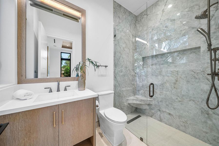 Spacious, unfurnished interior of a new home in , Boca Raton (Image 31).