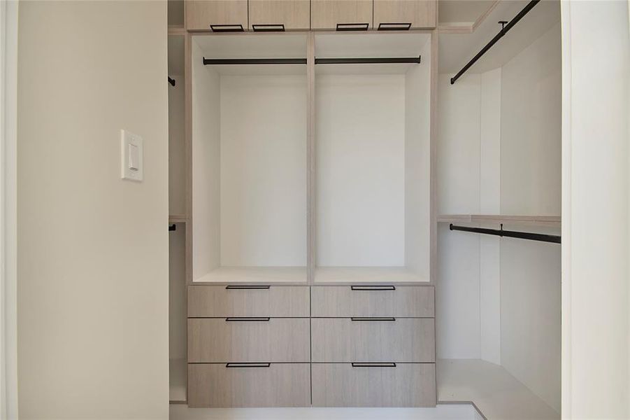 Image 33 of a home in . Image 33 of a home in .