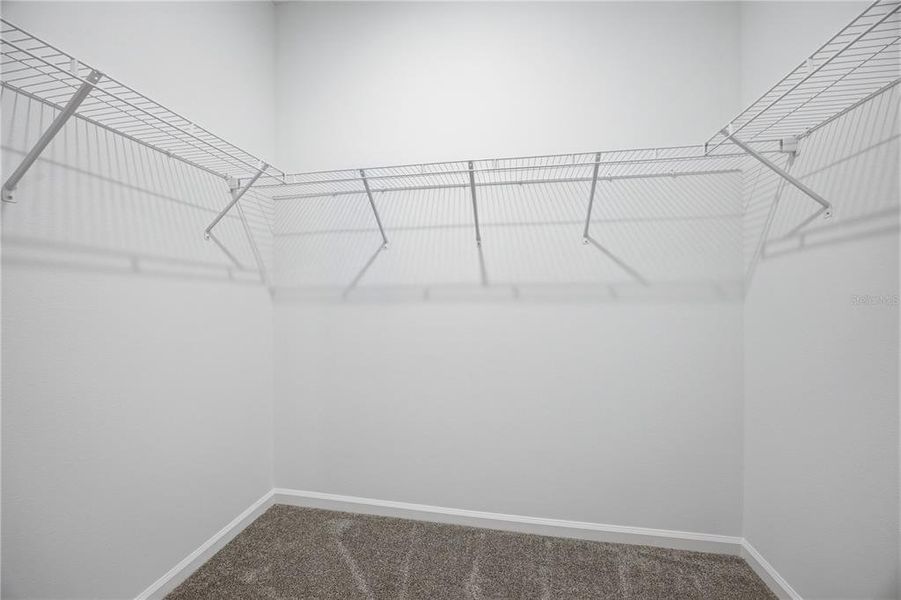 Spacious, unfurnished interior of a new home in , Okahumpka (Image 25).