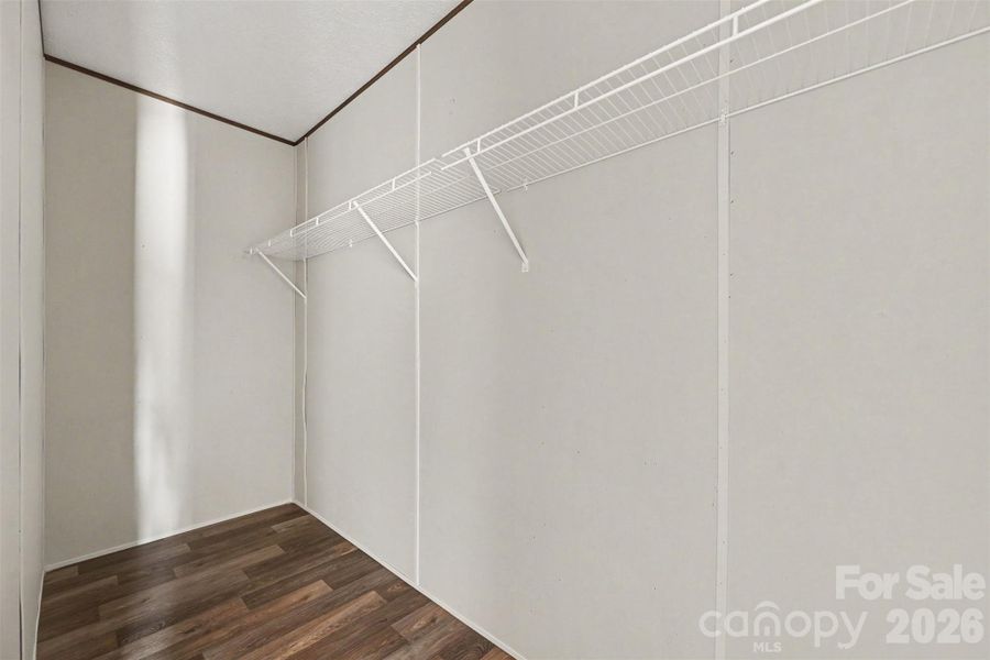Spacious, unfurnished interior of a new home in , Davidson (Image 15).