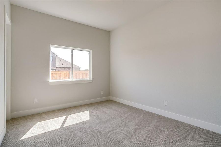 Spacious, unfurnished interior of a new home in Pecan Grove, Burleson (Image 22). Spacious, unfurnished interior of a new home in Pecan Grove, Burleson (Image 22).
