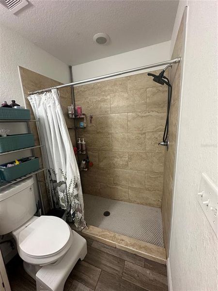 Furnished interior view inside a new home in , Ocala (Image 31).