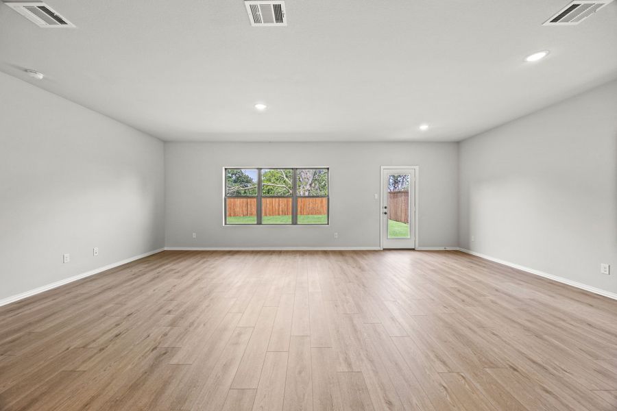 Spacious, unfurnished interior of a new home in Kings Way, Denton (Image 7).