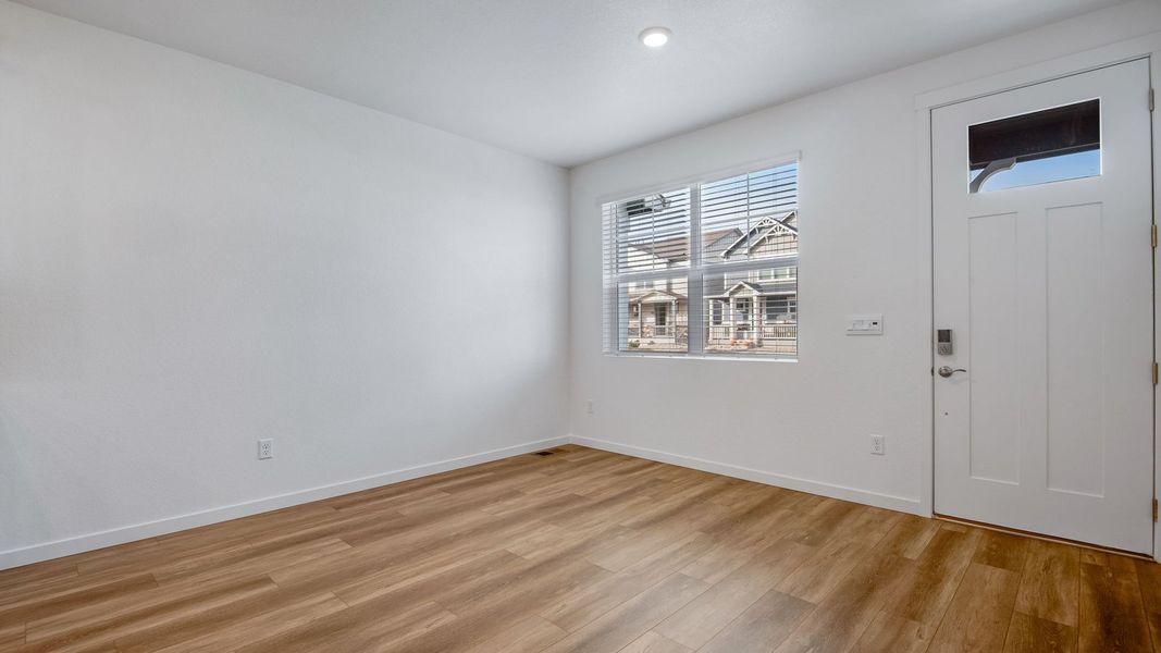 Spacious, unfurnished interior of a new home in Settlers Crossing, Commerce City (Image 13). Spacious, unfurnished interior of a new home in Settlers Crossing, Commerce City (Image 13).