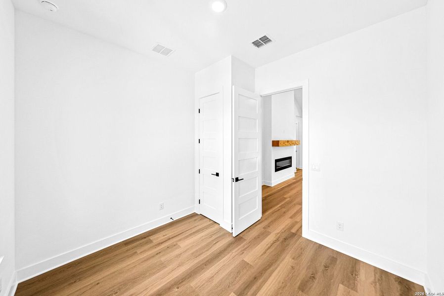 Spacious, unfurnished interior of a new home in , Spring Branch (Image 38).