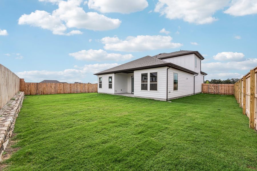 Exterior details and patio area of a home in Sage Hollow, Kyle (Image 3).