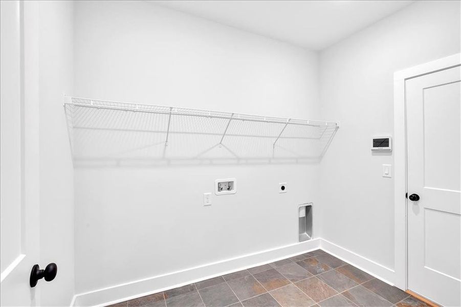 Spacious, unfurnished interior of a new home in , Rome (Image 28).