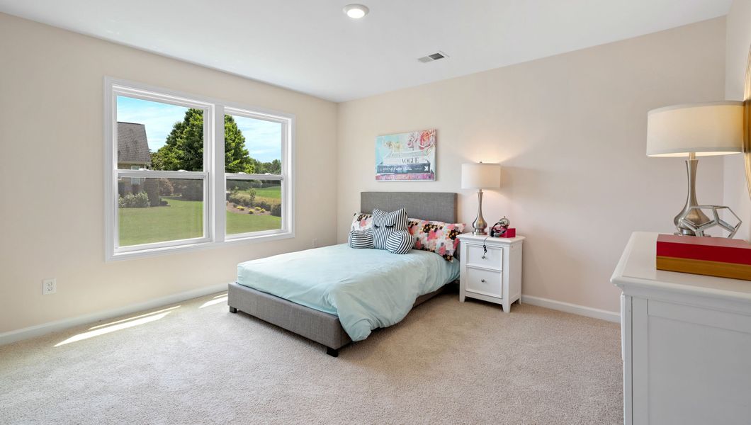 Representative furnished interior of a home built from the Hampshire by D.R. Horton in Hunters Creek, Greenwood (Image 31).