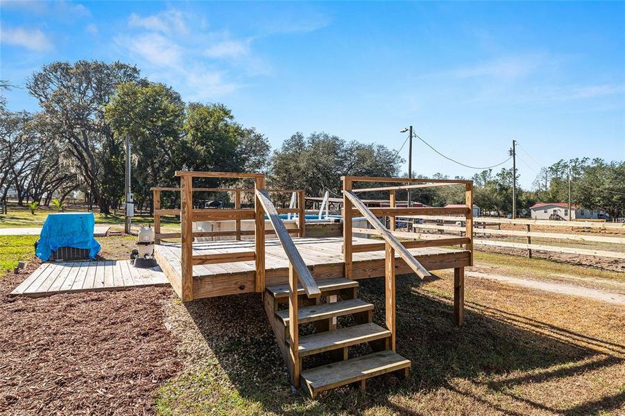 Community amenities in , Weirsdale (Image 28).