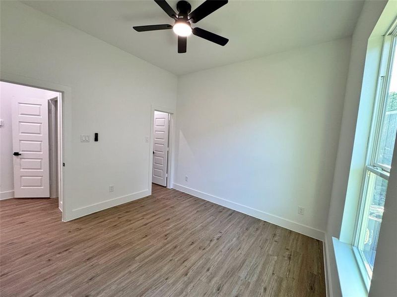 Spacious, unfurnished interior of a new home in , Greenville (Image 25).