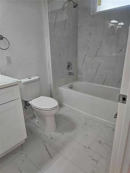 Furnished interior view inside a new home in , Orlando (Image 5).