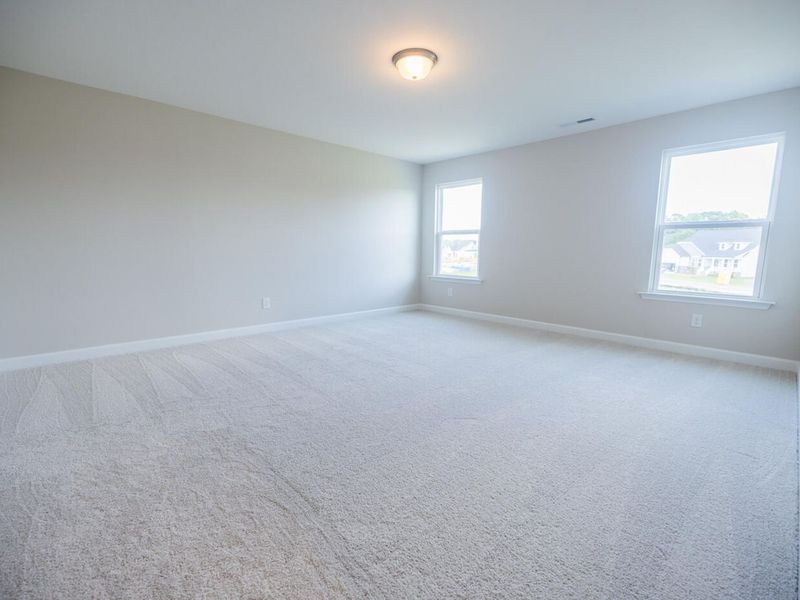 Spacious, unfurnished interior of a new home in Woodland Crossing, Zebulon (Image 11).
