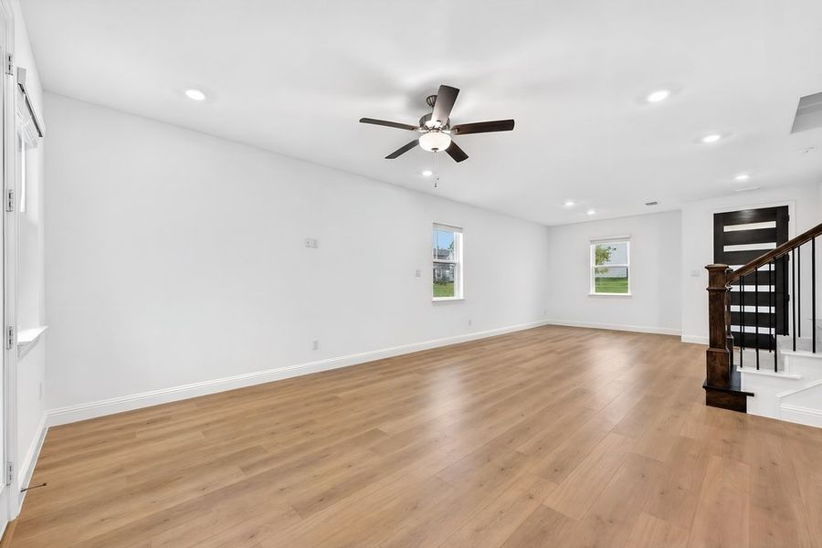 Spacious, unfurnished interior of a new home in Cross Creek Meadows, Celina (Image 17).