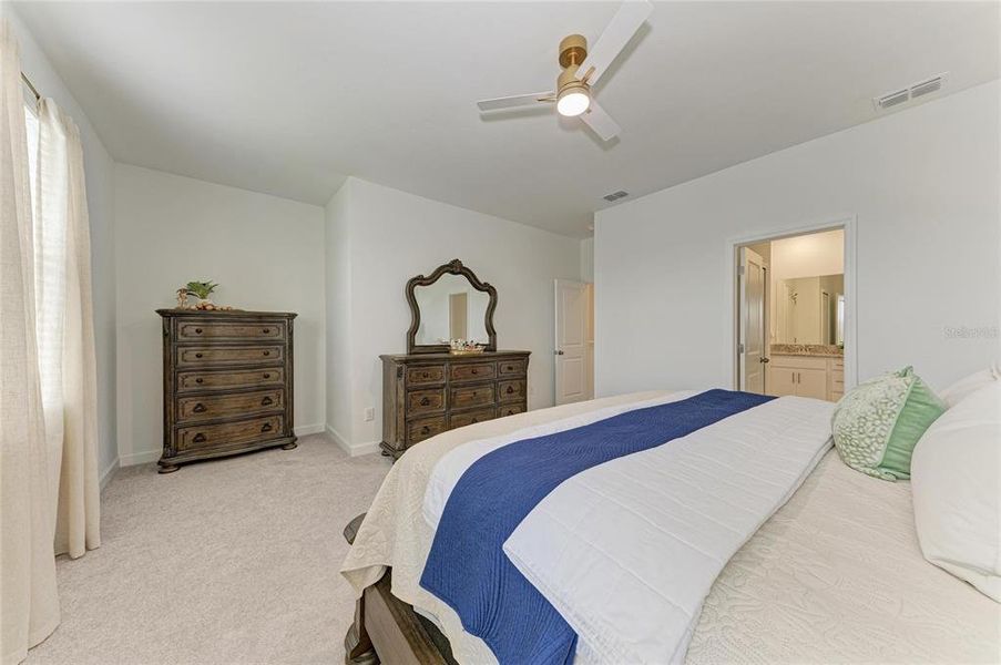 Furnished interior view inside a new home in , Lakewood Ranch (Image 31).