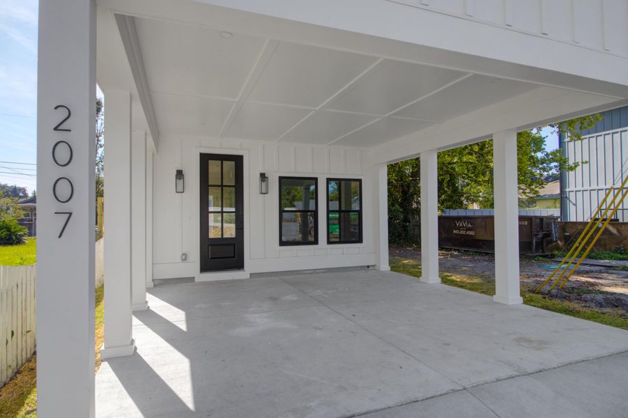 Exterior details and patio area of a home in , North Charleston (Image 2).