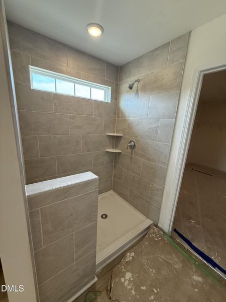 Owner's Shower Homesite 12 Owner's Shower Homesite 12