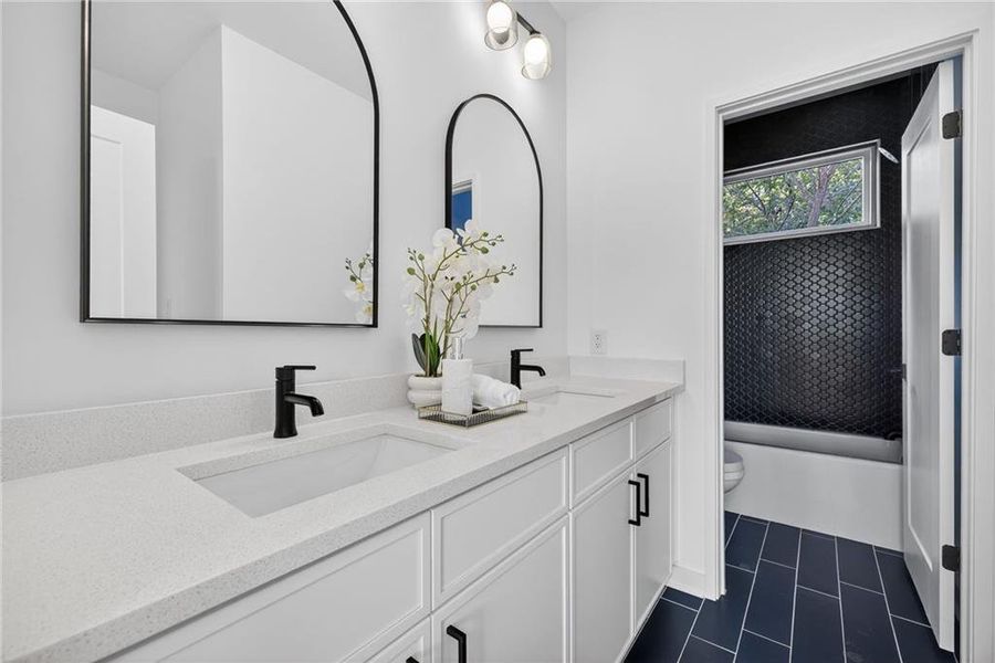 Furnished interior view inside a new home in , Atlanta (Image 10).