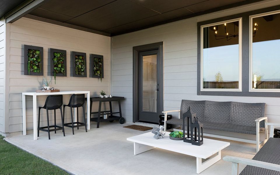 Representative exterior details of a home built from the Lantana by Brookfield Residential in Elyson, Katy (Image 3).