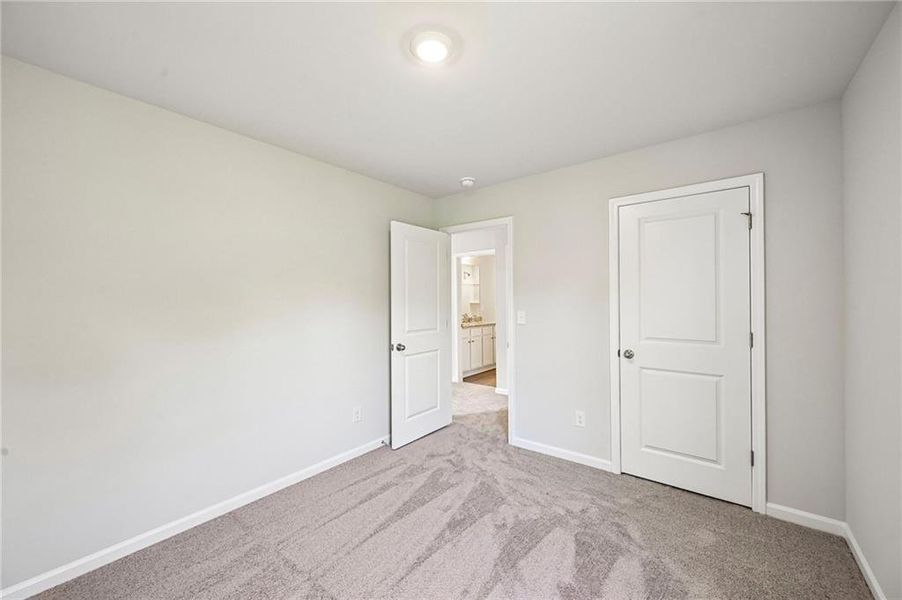 Spacious, unfurnished interior of a new home in Neely Farm, Covington (Image 28).