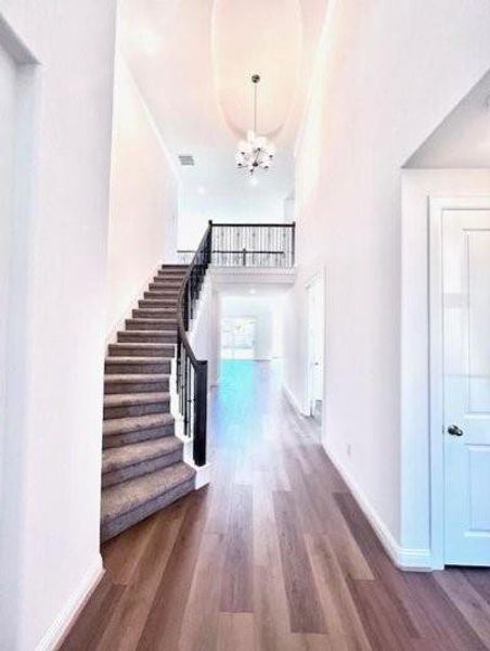 Spacious, unfurnished interior of a new home in , Conroe (Image 5). Spacious, unfurnished interior of a new home in , Conroe (Image 5).