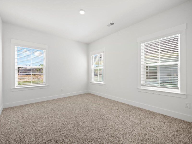 Spacious, unfurnished interior of a new home in , Summerville (Image 17).