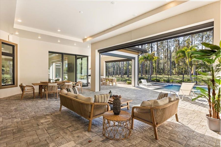 Exterior details and patio area of a home in , Montverde (Image 34).