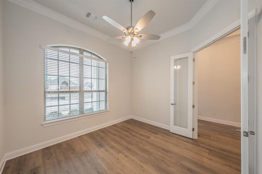 Spacious, unfurnished interior of a new home in Karis, Crowley (Image 18).