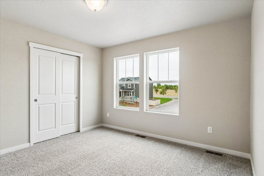 Spacious, unfurnished interior of a new home in Aspen Ranch, Fountain (Image 19).