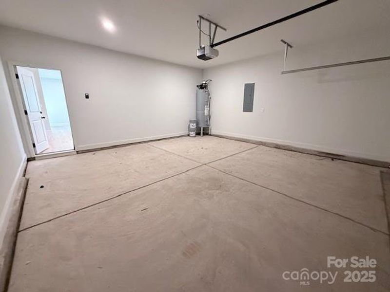 Spacious, unfurnished interior of a new home in , Gastonia (Image 38).