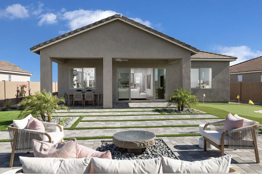 Representative exterior details of a home built from the Aqua by Mattamy Homes in Rosewood Heights, San Tan Valley (Image 4).