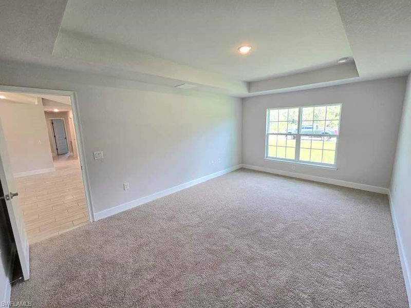 Spacious, unfurnished interior of a new home in Lehigh Acres, Lehigh Acres (Image 15).