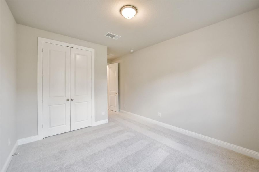 Spacious, unfurnished interior of a new home in Evergreen 60', Conroe (Image 21).