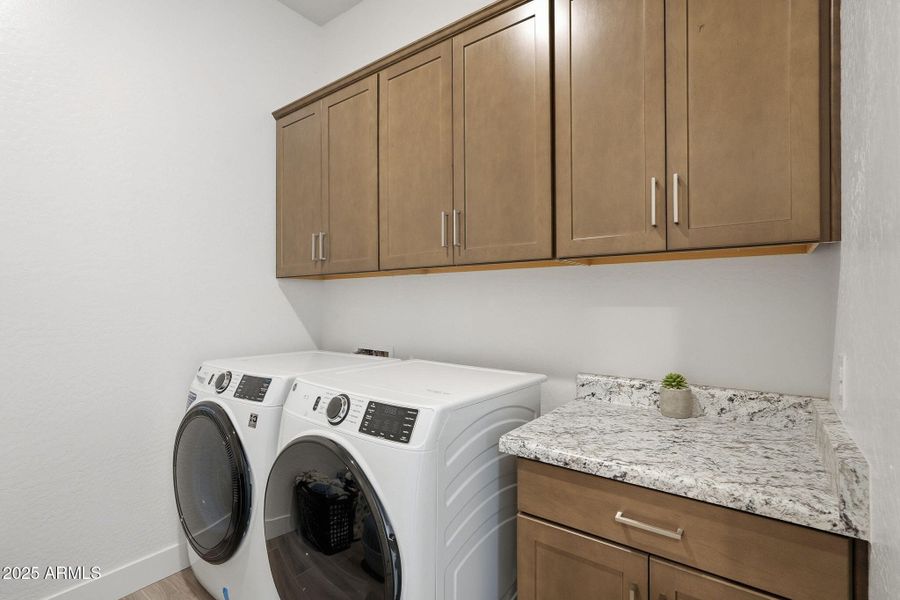 054_ListerPros 054_ListerPros