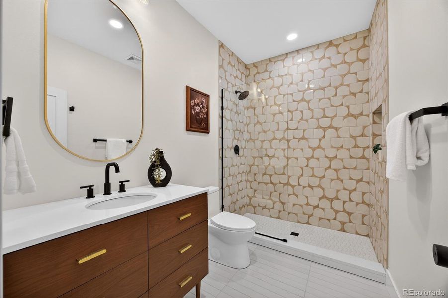 Furnished interior view inside a new home in , Denver (Image 35).