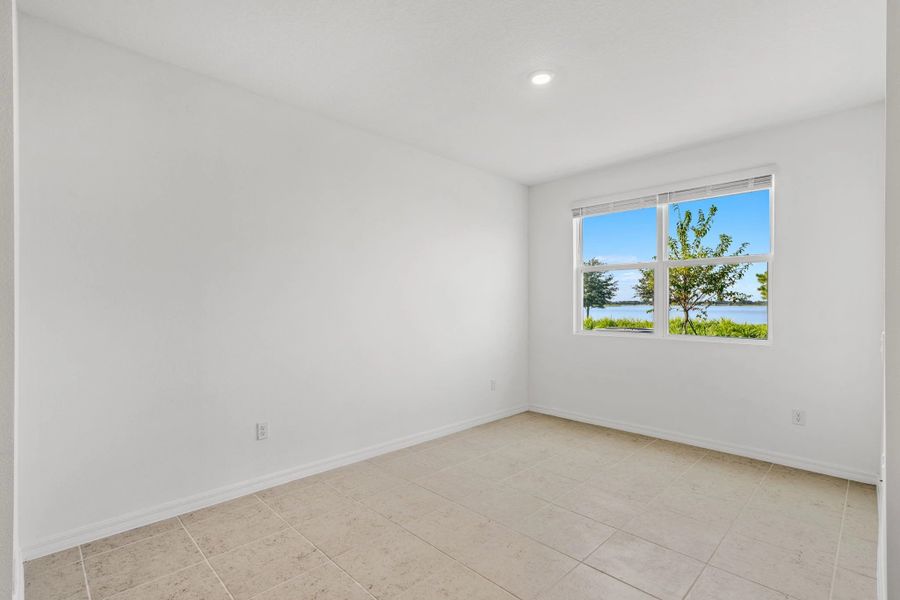Spacious, unfurnished interior of a new home in Catamaran Cove, Rockledge (Image 19).