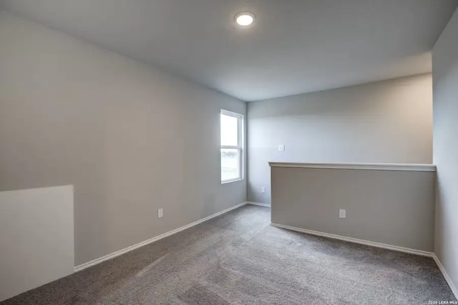 Spacious, unfurnished interior of a new home in Applewhite Meadows, San Antonio (Image 19).