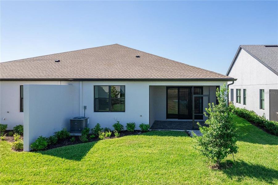 Exterior details and patio area of a home in , Apollo Beach (Image 22).
